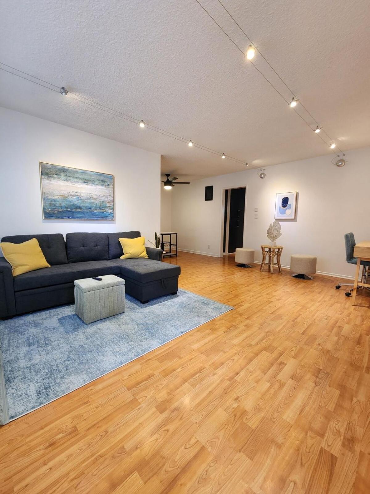 Apartamento Spacious 1 Bedroom 1 Bath With Parking